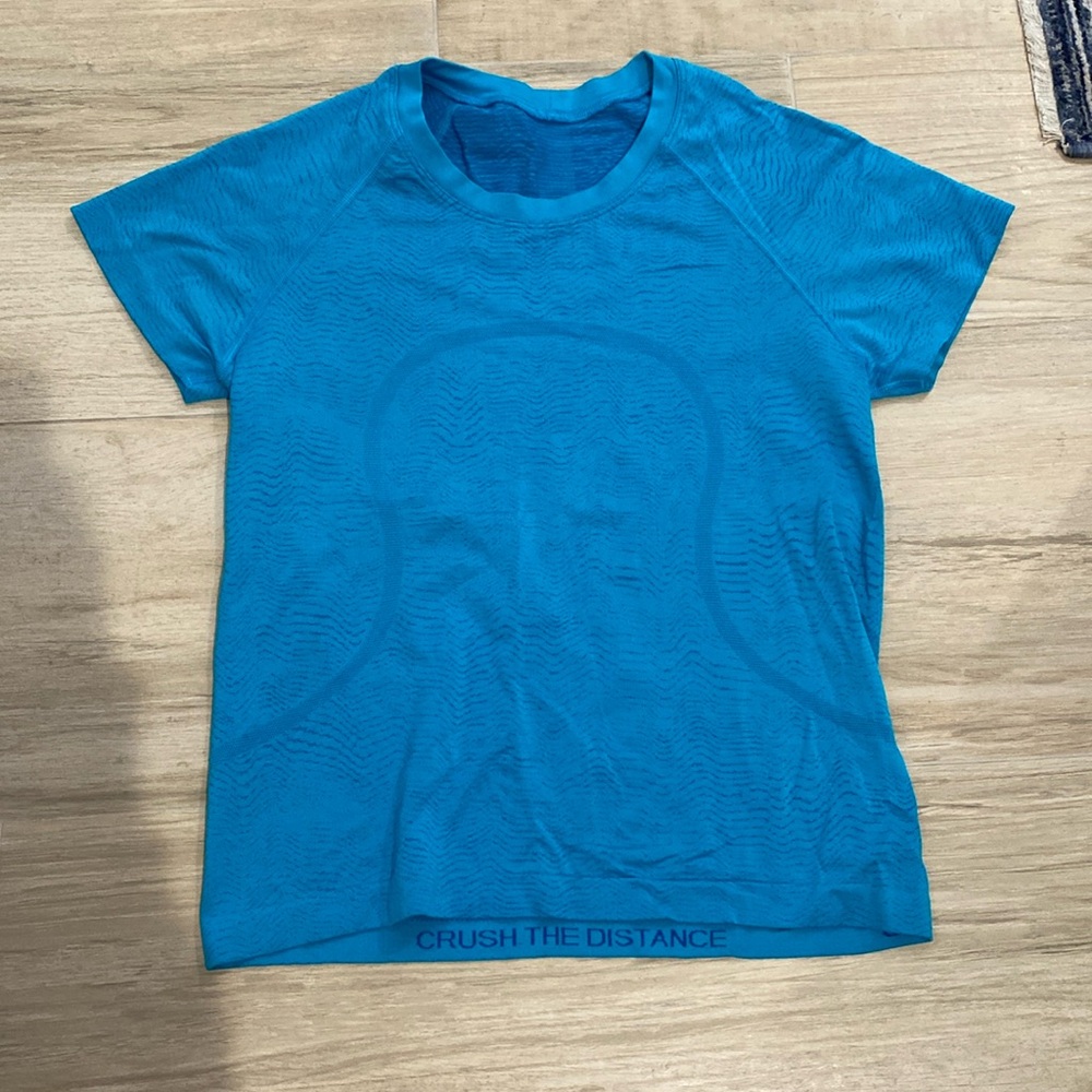 Lululemon - Swifty Tech Short Sleeve Shirt - Rare  Teal Wave Pattern - Size 6